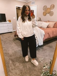 Friday Fashion Favs — Simply Small Town Winter Outfits Plus, Outfits With Platform Converse, Platform Converse, Revlon Super Lustrous, Teaching Outfits, Sweatshirt Outfit, Teacher Outfits, Casual Fall Outfits, Workout Wear