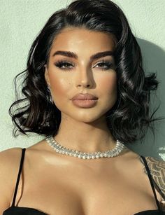 Brunette Bob Wedding Hair, Short Classy Hairstyles, Hollywood Glam Short Hair, Hollywood Waves Short Hair Middle Part, Old Hollywood Glam Hair Shoulder Length, Short Glam Hair, Short Jet Black Hair, Hollywood Glam Hair Middle Part, Glam Hairstyles For Short Hair