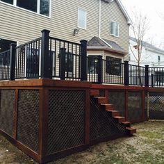 Deck Skirting Ideas Cheap, Deck Lattice, Under Deck Storage, House Skirting, Deck Landscaping, Outdoor Decks