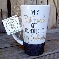 a coffee cup with a tag on it that says, only best friends get promote to fairy godmotes