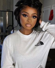 Hair Inches, Prom Makeup Looks, Makeup Artist Logo, Dope Makeup, Business Hairstyles, Makeup For Black Women, Natural Makeup Looks