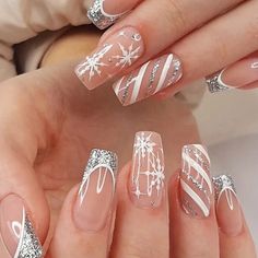 Super Cute And Stylish Ships In 5-10 Business Days Pink Flower Nails, Nagellack Trends, Cute Christmas Nails, Nail Swag, Winter Nail Designs, Festival Nails, Xmas Nails, Christmas Nail Designs, Stick On Nails