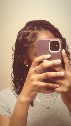 Loc Bob Hairstyles, Low Bun Locs, Light Brown Locs Black Women, Cute Loc Hairstyles For Women, Locs Ponytail Styles, Hairstyles Over Locs, Loc Retwist Styles For Women, Loc Ponytail Styles, Cute Loc Styles