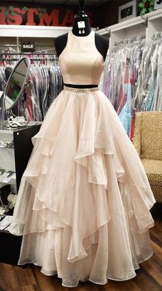 Puffy Prom Dress, Dress Wishlist, Prom Dress With Ruffles, Cheap Prom Dresses Uk, Peach Prom Dresses, Puffy Prom Dresses, Two Piece Evening Dresses, Tiered Prom Dress, Chic Prom Dresses