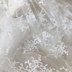 Embroidered White Lace In Organza, Embroidered White Organza Lace, White Embroidered Organza Lace, Embroidered White Organza Tulle Fabric, White Embroidered Tulle Organza Fabric, White Embroidered Organza Tulle Fabric, White Tulle Fabric With Lace Patchwork, White Tulle Fabric With Floral Embroidery, White Tulle Fabric With Lace Work In Organza