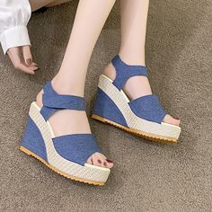 Lasaky - Chic and Casual Platform Sandals with Thick Soles and Velcro Straps Roman Shoes, Sandal Tali, Bling Heels, Modern Sandals, Sandal Platform, Wedges Style, Peep Toe Sandals, Platform High Heels, Fashion Pattern