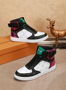 PRODUCT DETAILS Includes Shipping bags, dustbag sleeper, care manual, booklet, tag. Louis Vuitton High Tops, Black Sneakers Women, Pink Sneakers, Exclusive Bag, Black Sneaker, High Top, Just In Case, Womens Sneakers, High Tops