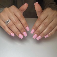 Basic Tapered Square Nails, Spring Nails On Black Women, Soft Pink Nails Acrylic, Baby Pink Square Nails, Light Pink Square Nails, Milk Pink Nails, Short Acrylic Square Nails, Translucent Pink Nails, Ongles Rose Pastel