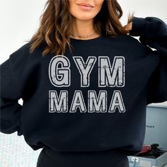 Sweatshirts Aesthetic, Gym Tank Tops Men, Mom Fits, Gym Gifts, Tops Men, Gym Hoodie, Athletic Sweatshirts, Cute Sweatshirts