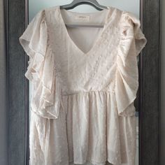 Beautiful Top! New Without Tags Please Comment Below With Questions Cream Flowy Short Sleeve Tops, Flowy Cream Short Sleeve Tops, Cream Flowy Short Sleeve Blouse, Beige Flowy Short Sleeve Blouse, Flowy Beige Short Sleeve Blouse, A Beautiful Soul, Top Plus Size, Beautiful Soul, Womens Tops