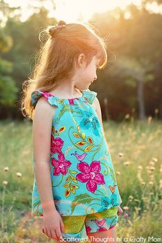 Flutter Sleeve Peasant Top Tutorial with Free Pattern Peasant Top Pattern, Baby Sewing Patterns Free, Couture Bb, Trendy Sewing Patterns, Kids Clothes Patterns, Sewing Tops, Crafty Mom, Sewing Kids Clothes, Sewing Patterns Girls