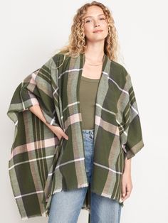 open front one size  . Best Holiday gift for Women , perfect Ponchos for Christmas! Thrifty Clothes, Flannel Women, Old Navy Women, Cute Fashion, Front Open, Women's Accessories, Old Navy, Gifts For Women, Women's Fashion