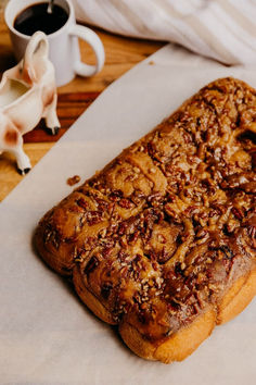 caramel pecan sticky buns Thanksgiving Breakfast Recipes, Holiday Breakfast Recipes, Sweet Rolls Recipe, Raisin Muffins, Pecan Cinnamon Rolls, Thanksgiving Breakfast, Sweet Roll Recipe, Brunch Inspiration, Pancake Toppings