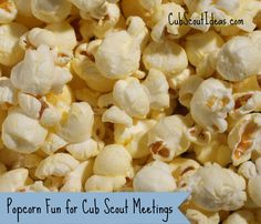 a close up view of some popcorn kernels