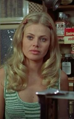 The Wicker Man (1973) Lana Del Rey Natural Hair, Modern 60s Hair, 60s Blonde Hair, 60s Mid Length Hair, Late 60s Hair, 60s Long Hair, 60s Hairstyles For Long Hair, 70s Blonde Hair, 70s Curls