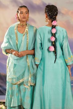 Turquoise silk chanderi kurta with floral and zari embroidery. Comes with pant. - Aza Fashions V Neck Kurta, Chanderi Kurta, Zari Embroidery, Types Of Work, Blue Silk, Pants Pattern, Pant Set, Set For Women, Aza Fashion