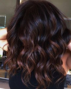 Winter Hair Brunette Balayage, Hair Color Ideas For Deep Winter, Brunette Hair For Winter, Mahogany Balayage, Chocolate Cherry Brown Hair, Chocolate Brown Hair Color Ideas, Brown Hair Color Shades, Cherry Hair Colors, Natural Brown Hair