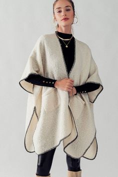 Stylish Kimono, Open Poncho, Knit Kimono, Black Stitch, Athleisure Shoes, Fall Chic, Fall Cardigans, Kimono Sleeves, Kimono Cardigan