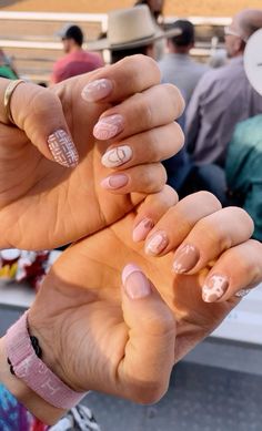 Boujee Western Nails, Pink Punchy Nails, Nails For Rodeo, Short Cowgirl Nails, Lainey Wilson Inspired Nails, Classy Western Nails, Nail Inspo Country, Zach Bryan Concert Nails, Cute Nail Ideas Square