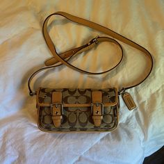 Authentic Coach Crossbody Bag. In Amazing Condition. Super Cute. Y2k Style. 00s. Coach Brown Crossbody Bag, Coach Brown Crossbody Hobo Bag, Brown Coach Shoulder Bag With Removable Pouch, Brown/black Coach Bag, Brown Coach Bag With Turn-lock Closure, Coach Logo, Coach Crossbody, Coach Crossbody Bag, Bags Coach