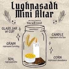 Harvest Moon Ritual, Lughnasadh Altar, Content Graphic Design, Ritual Spells, Wicca Holidays, Fill The Jar, Mini Altar, Witch Spirituality