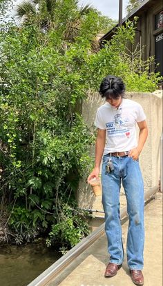 2023 Men’s Summer Outfits, Vintage Tshirt Men Outfit, Men In Boots Outfit, Mexican Western Outfits Men, Men’s Americana Style, Wide Cuffed Jeans Outfit, Men’s Summer Vintage Outfits, Masc Cowgirl, Men’s Thrifted Fashion