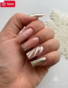 Square Winter Nails, Winter Nails Square, Snowflake Nail Design, Nail Shapes Square, Festive Nail Designs, Glitter French Tips, French Manicures, Golden Nails, Winter Manicure