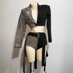 Rhinestones Outfit, Dj Female, Skirt Costume, Mode Hipster, Preformance Outfits, Diy Vetement, Short Design, Stage Outfit, Rave Outfit