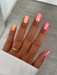 25 Chrome Nails To Add Metallic Flair To Your Fingertips Summer Dipped Nails 2024, Summer Concert Nails, Red White And Blue Chrome Nails, Fall Sns Nails 2024, Summer Nails With Chrome, Summer Ombre Nails 2024, Short Summer Nails 2024 Simple, Sunset Chrome Nails, Neon Pink Chrome Nails