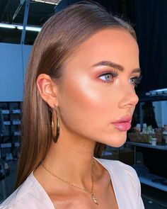 Trucco Glam, Make Up Diy, Make Up Gold, Smoky Eyeshadow, Makeup Tip, Rose Gold Makeup, Make Up Inspiration, Bronze Makeup, Smokey Eye For Brown Eyes