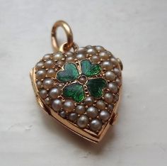 Gold Heart Locket, Charms And Charm Bracelets, Jewel Box, Seed Pearl, I Love Jewelry, Heart Locket, Victorian Jewelry