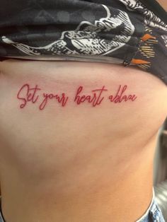 a woman's stomach with the words set your heart on it