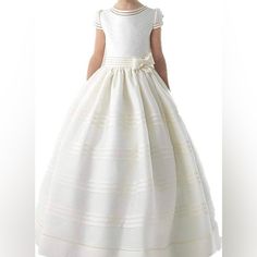 Girls Scoop Short Sleeves First Communion Dresses With Flower Girl Dress Comunion Dress, White Communion Dress, First Communion Dresses, Communion Dresses, Party Dress Short, Professional Design, Flower Girl Dress, 8 Days, First Communion