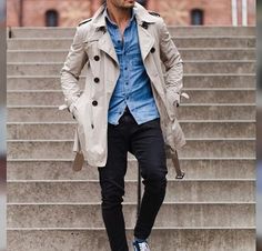 Burberry Men Outfit, Khaki Trench Coat Outfit, Beige Jacket Outfit, European Fashion Men, Old Wardrobe, Need A Change, Khaki Trench Coat, Trench Coat Outfit, Beige Jacket