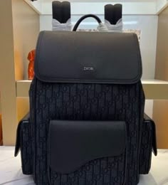 Luxury Backpack For Men, Dior School Bag, Luxury School Bag, Hogwarts Bag, Luxury Backpacks, Stylish School Bags, Bridal Necklace Designs, Nba Outfit, Expensive Bag