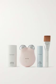 Mini Skincare Products, Skin Care Product Design, Beauty Tools Products, Nuface Mini, Skincare Kit, Microcurrent Facial, Facial Toning, Mini Facial, Skin Care Devices