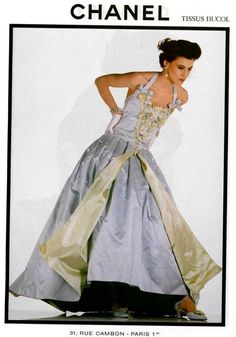 Chanel Ad, Fashion 1950, Coco Chanel Mademoiselle, Mademoiselle Chanel, 80s And 90s Fashion, Chanel Couture, 1980s Fashion, Chanel Fashion