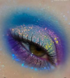 Galactic Eye Makeup, Opalescent Makeup, Crazy Eyeshadow Looks, Vaporwave Makeup, Inner Corner Highlight, Pink Cut Crease, Windows To The Soul, Pride Makeup