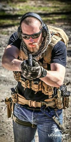 Battle Belt, Military Special Forces, By Any Means Necessary, Great Beards, Tactical Survival, Tactical Clothing, Beard Growth