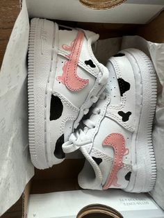 I paint and sell custom kids Nike Air Force 1's and Stride Rites (really any white leather sneakers)! Customs are anywhere from $110-$135 dependent on size and the design requested. Above are pictures of past custom pieces I have done! Turnaround time is subject to design and availability of shoes. Each pair will be a handmade custom item so the products will reflect that which is why I do not allow returns or exchanges.  PLEASE MESSAGE ME BEFORE PURCHASING FOR CUSTOM LISTING TO BE MADE. I need to verify price,size/type of shoe,timeline, and design. This is to try to make the best end product that everyone will be happy with. Custom White Sneakers With Waterproof Paint, Cute White Custom Sneakers For Streetwear, Hand Painted White High-top Custom Sneakers, White Hand Painted High-top Custom Sneakers, Custom High-top White Sneakers With Waterproof Paint, White Custom Sneakers With Waterproof Paint And Round Toe, White High-top Custom Sneakers With Waterproof Paint, Customizable White Sneakers With Round Toe, White Waterproof Custom Lace-up Sneakers