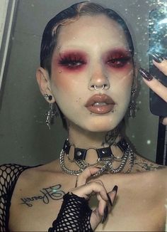 Dr Makeup, Funky Makeup, Vampire Makeup, Punk Makeup, Graphic Makeup, Swag Makeup, Smink Inspiration, Red Makeup