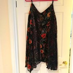 Beautiful Floral Print Slip Dress With Adjustable Straps. Outer Layer Of Abric Is Sheer With A Velvet Textured Print. Lined In Solid Black. Pit To Pet About 22 In. Length 41 In When Hanging. Nwt Ali Dress, Xl Dress, Solid Black, Slip Dress, Black And Red, Floral Prints, Velvet, Womens Dresses, Red