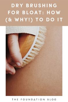 Benefits Of Dry Brushing, Dry Body Brushing, Winter Skin, Dry Skin Care, Clean Living, Body Brushing, Healthy Aging, Organic Skin, Aging Gracefully