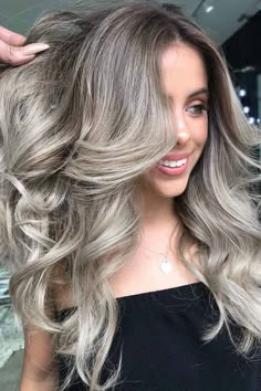 The Breathtaking Ash Blonde Hair Gallery: 24 Trendy & Cool-Toned Ideas For Everyone Natural Ash Blonde, Hair Highlights And Lowlights, Ash Hair, Medium Brown Hair, Brunette Balayage, Dirty Blonde Hair