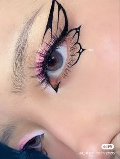 Douyin Butterfly Makeup, Rock Makeup, Butterfly Makeup, Cute Eye Makeup, Face Paint Makeup, Face Art Makeup, Graphic Makeup, Eye Makeup Pictures, Ethereal Makeup