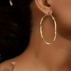 Brand New Women's Large Twisted Gold Hoop Earrings Genuine 14k Gold Plated Sterling Silver 2.5" Tall 1.8" Wide Retail Price $295 Buy With Confidence From A Trusted Seller With A 99%+ Feedback Rating! A0113 (Id-1319-) Elegant 14k Gold Circular Hoop Earrings, 14k Gold Oval Hoop Earrings, Oval 14k Gold Hoop Earrings, Hoop Earrings Aesthetic, Hoop Earrings Big, Twisted Hoop Earrings, Earrings Aesthetic, Earrings Big, Big Hoop Earrings