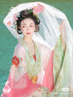 Chinese Historical Fashion, Ancient China Aesthetic, Cheongsam Modern, Chinese Style Dress, Fantasy Costumes, Cyberpunk Art, Anime Angel