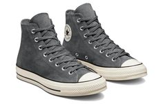 A02753C Ralph Lauren Vest, Sneaker Collection, Converse All Star, Chuck Taylor All Star, Converse Chuck, Chuck Taylor, Canvas Shoes, Chuck Taylors, High Top