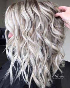 40 Beautiful Medium Length Hairstyles (April 2019 Collection) Fall Lowlights, Kort Bob, Highlights For Dark Brown Hair, Medium Length Hairstyles, Big Hair Dont Care, Hair Dyes, Lilac Hair