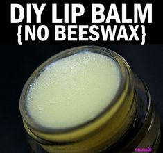 15 Easy DIY Lip Balm Beeswax Lip Balm Recipe, Natural Beauty Hacks, Coffee Facial, Homemade Lip Balm